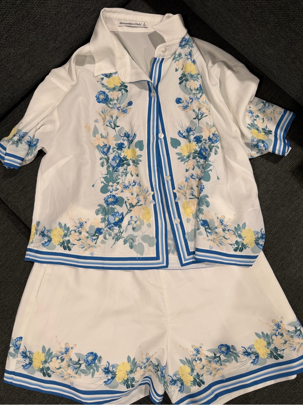 Abercrombie & Fitch White Floral Set with Blue and Yellow Accents